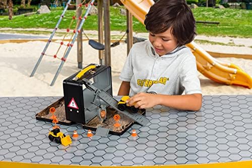CAT Construction Toys Store N Go Playset